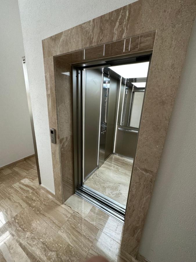 Irina Centre Apartment Podgorica Bagian luar foto