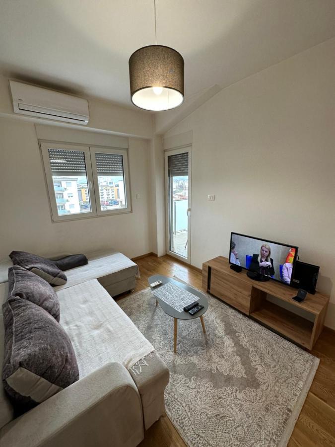 Irina Centre Apartment Podgorica Bagian luar foto