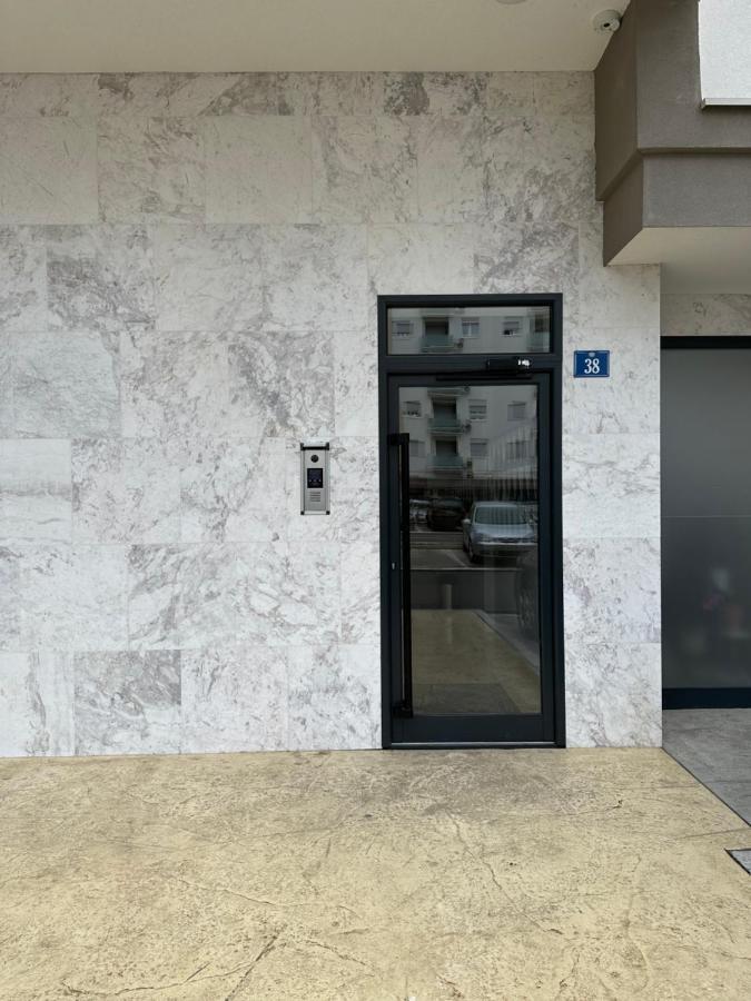 Irina Centre Apartment Podgorica Bagian luar foto